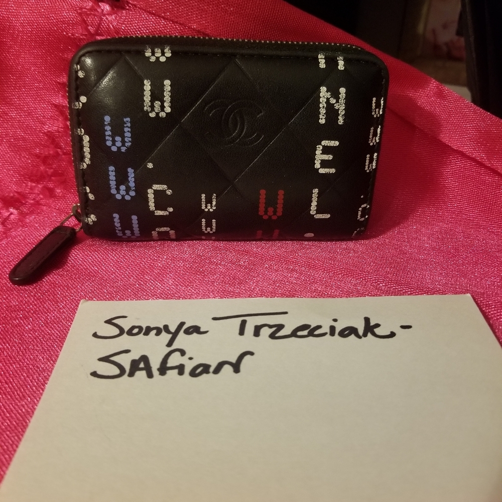 Chanel black lambskin graffiti zippy